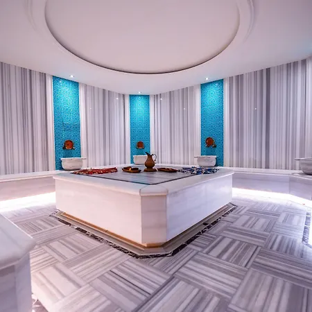 ホテル Taksim Gonen 4*