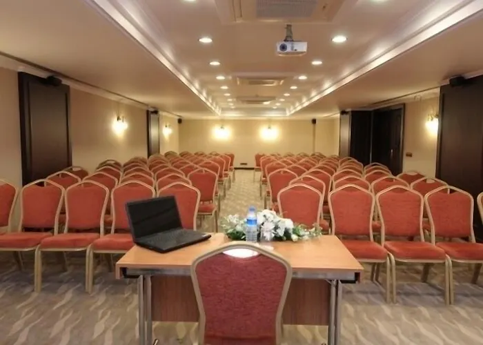 Отель Taksim Gonen 4*