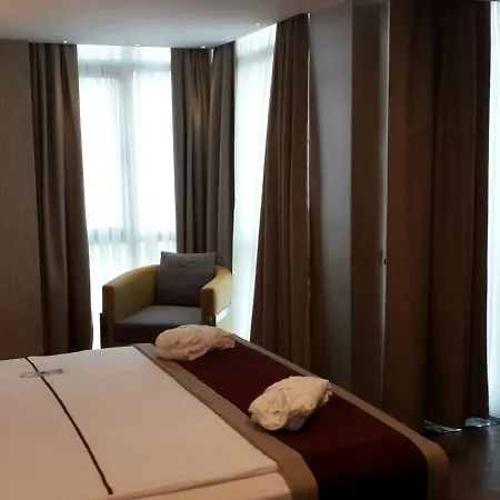 Hotel Taksim Gonen
