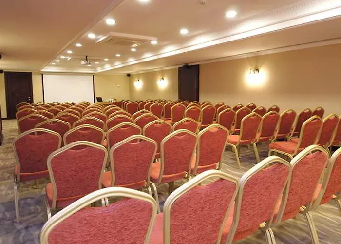 Taksim Gonen Otel 4*